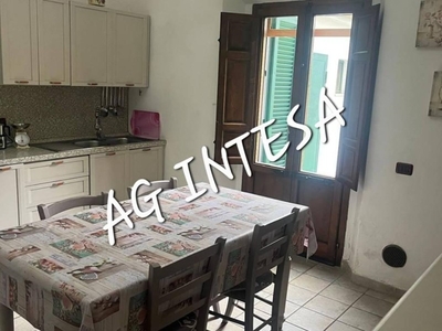 Casa Indipendente in Vendita a Pisa, 387'000€, 185 m²