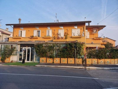 Casa Indipendente in Vendita ad Cesena - 650000 Euro