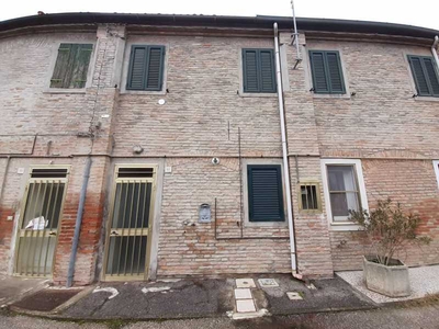 Casa Indipendente in Vendita ad Ferrara - 70000 Euro