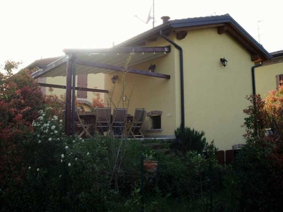 Casa Indipendente in Vendita ad Zola Predosa - 300000 Euro