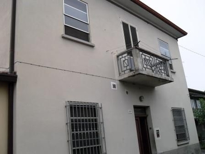 Casa semi indipendente da ristrutturare in zona Semicentro a Forli'