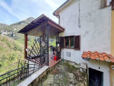 Casa Semi indipendente in Vendita ad Camaiore - 109000 Euro