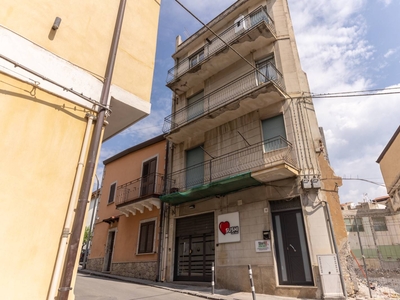 Casa singola in vendita a Francavilla Di Sicilia Messina