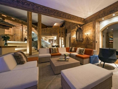 Cortina- luxury chalet sauna and jacuzzi