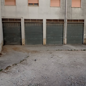 Garage / posto auto in vendita a Crispiano Taranto
