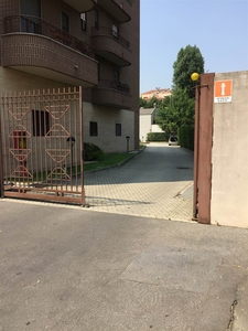 Garage / posto auto in vendita a Milano Ripamonti