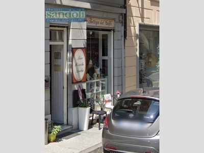 Immobile commerciale in Affitto a Vercelli, zona Centro, 650€, 40 m²