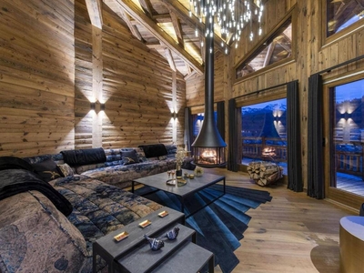 Luxury chalet with Jacuzzi and sauna