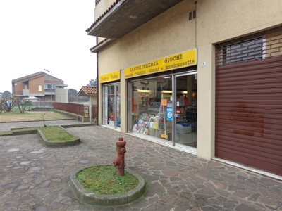 Negozio / Locale in vendita a Capriate San Gervasio - Zona: Capriate