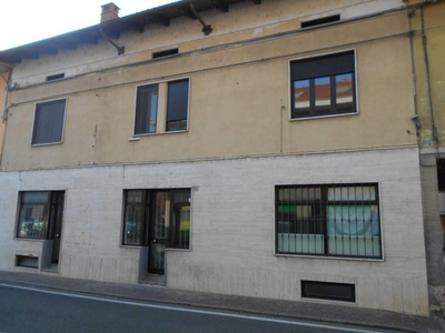 Palazzina commerciale in vendita a Cigliano