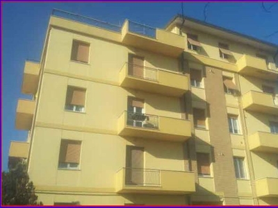 Quadrilocale abitabile in zona Pantano a Pesaro