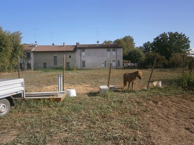 Rustico casale in vendita a Mortara Pavia