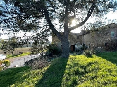 Rustico in vendita a Perugia