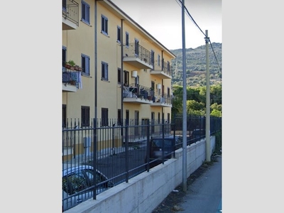 Trilocale in Vendita a Palermo, 185'000€, 105 m²