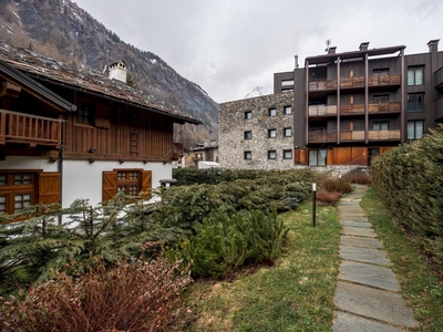 Vendita Appartamento Strada Larzey, Courmayeur