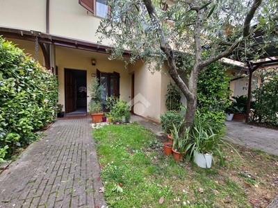 Villa a schiera in vendita a Civitella In Val Di Chiana