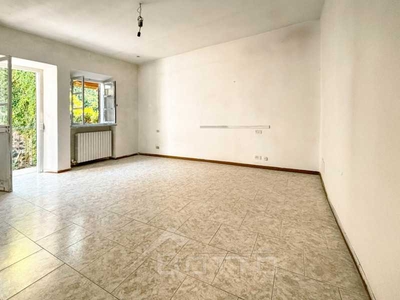 Villa a Schiera in Vendita ad Grignasco - 35000 Euro