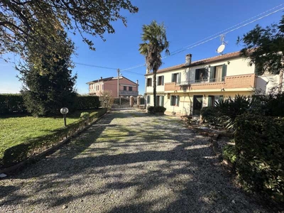 Villa a Schiera in Vendita ad Rovigo - 155000 Euro