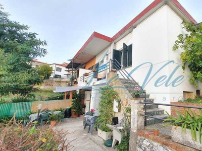 Villa Bifamiliare in Vendita ad Massa - 190000 Euro