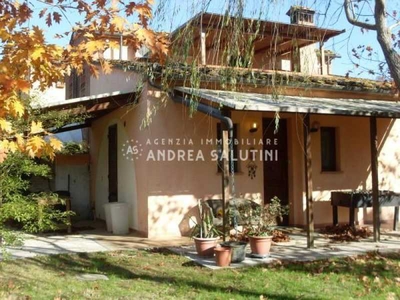 Villa Bifamiliare in Vendita ad Pontedera - 259000 Euro
