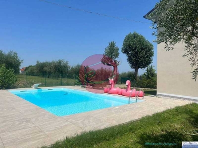 Villa Bifamiliare in Vendita ad Santarcangelo di Romagna - 479000 Euro