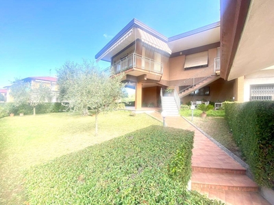 Villa in ottime condizioni a Sarzana