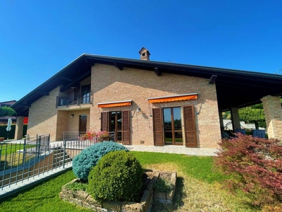 Villa in vendita a Alessandria