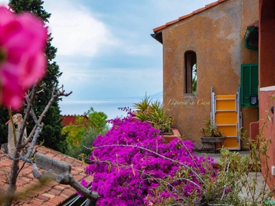 Villa in vendita a Finale Ligure