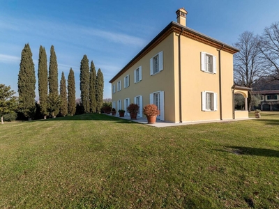 Villa in vendita a Lazise