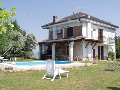 Villa in vendita a Novafeltria