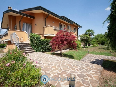 Villa in vendita a Pozzonovo Padova