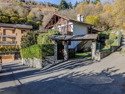 Villa in vendita a Sormano