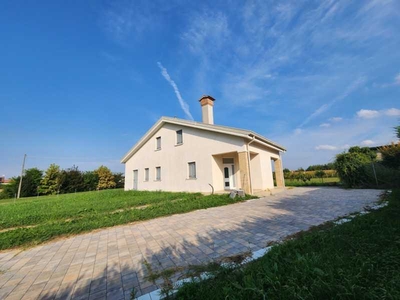 Villa in Vendita ad Brugine - 350000 Euro