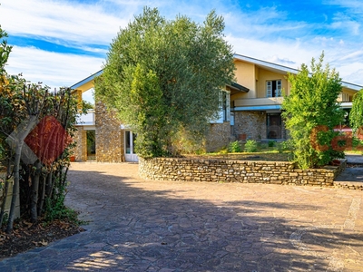 Villa in vendita Pisa