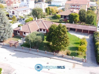 Villa Singola in Vendita ad Cadoneghe - 360000 Euro