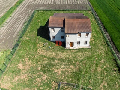 Villa unifamiliare in vendita a Quistello