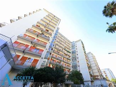 Appartamento - Trilocale a Rione Italia - Montegranaro, Taranto