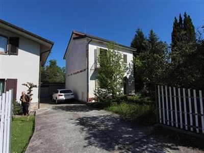 Casa singola in buono stato di 126 mq. a Virgoletta