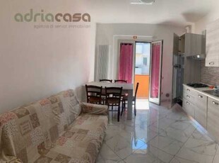 Appartamento in Affitto ad Riccione - 1600 Euro
