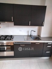 Appartamento in Affitto in Via Correggio a Milano
