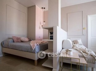 Appartamento in Affitto in Via dei Piatti a Milano