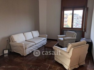 Appartamento in Affitto in Via Francesco de Lemene 32 a Milano