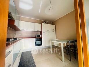Appartamento in Affitto in Via Fratelli Fraschini a Milano