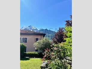 Appartamento in Vendita a Aosta, 240'000€, 90 m²