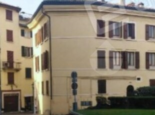 Appartamento in vendita a Desenzano del Garda
