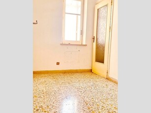 Appartamento in Vendita a Palermo, 225'000€, 165 m²