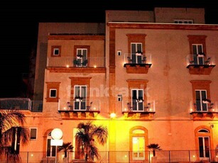 Appartamento in Vendita a Ragusa, 1'250'000€, 500 m², arredato