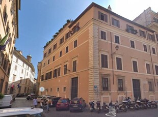 Appartamento in Vendita a Roma Centro Storico