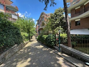 Appartamento in Vendita a Roma, zona Camilluccia, 620'000€, 162 m²