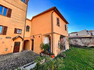 Appartamento in Vendita ad Fabriano - 43000 Euro